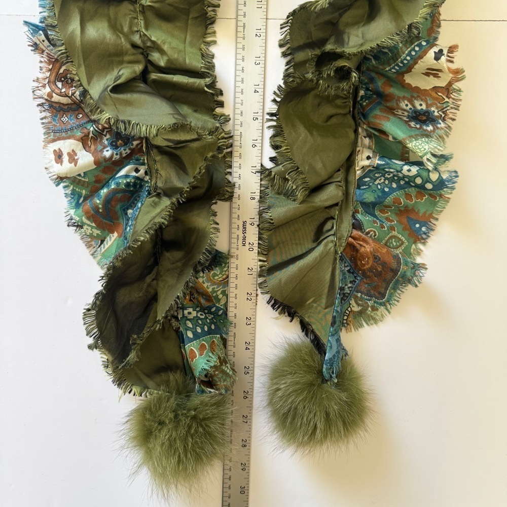 Scarf Ruffle Printed Solid Rabbit Fur Pom-Pom Green Made in France Art to Wear - Picture 8 of 12